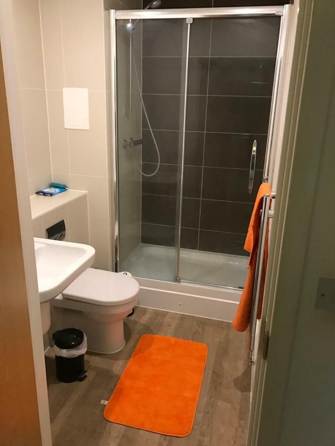 Executive Brentwood Apartment Экстерьер фото