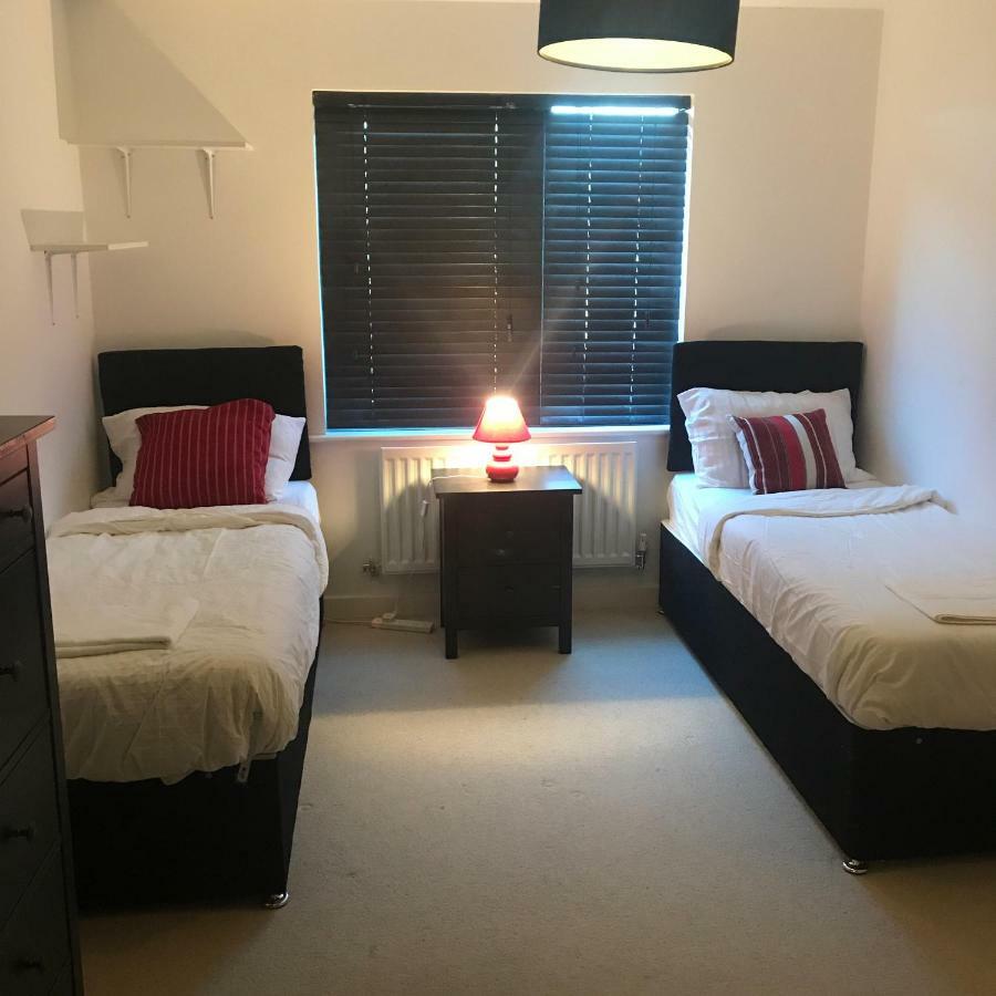Executive Brentwood Apartment Экстерьер фото